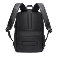 Dos du sac à dos de voyage USB