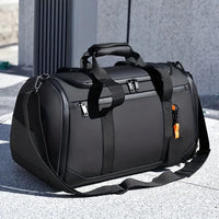 Sac de voyage homme multifonction, coloris noir, posé